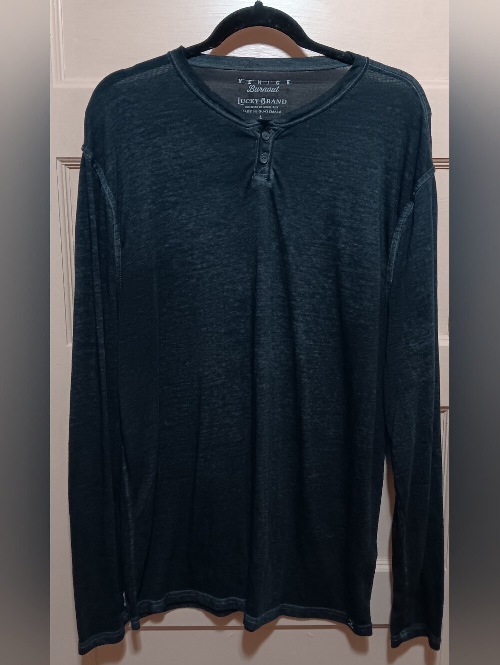 Lucky Brand Venice Burnout Men’s Long-Sleeve Henley Shirt in Dark Gray